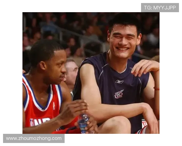 杨毅解析姚明与弗朗西斯友谊深厚但缺乏默契的原因